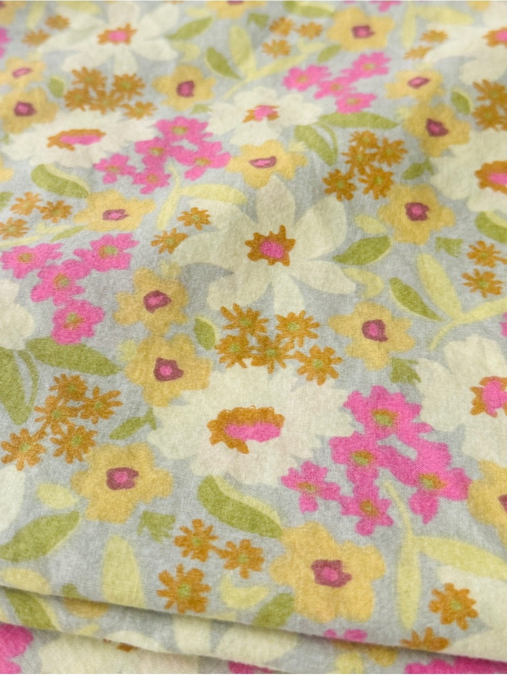 Natural Life Matching Queen Sheet set. - Picture 3 of 3